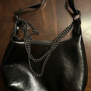 F21 patent leather shoulder bag